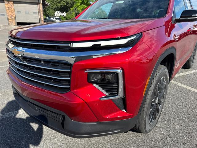 new 2025 Chevrolet Traverse car, priced at $43,704