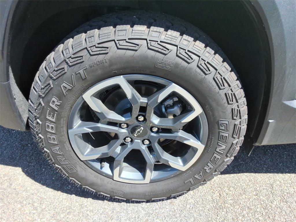 new 2026 Chevrolet Equinox car, priced at $37,769