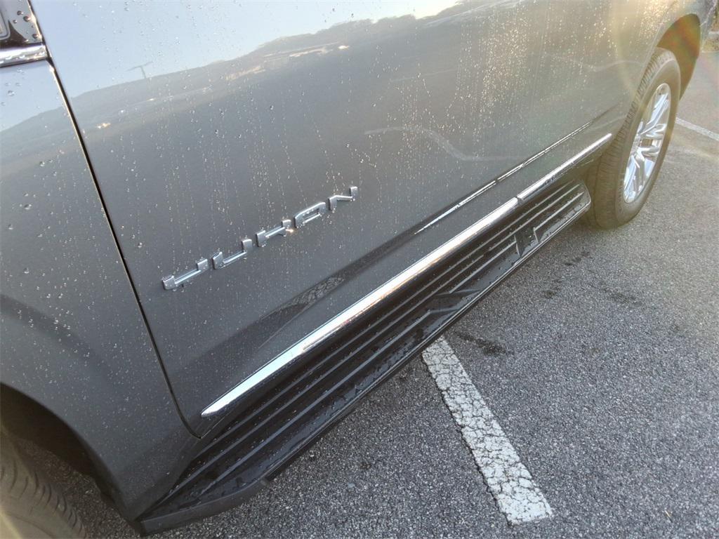 used 2022 GMC Yukon car, priced at $49,544