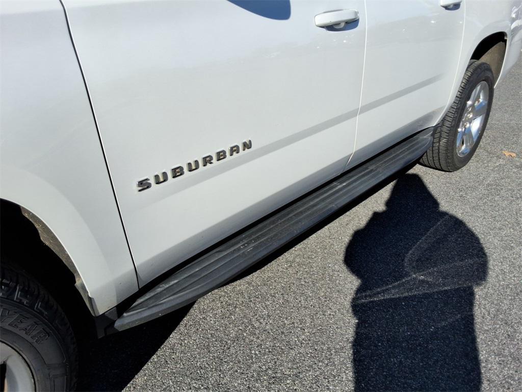 used 2017 Chevrolet Suburban car, priced at $16,895
