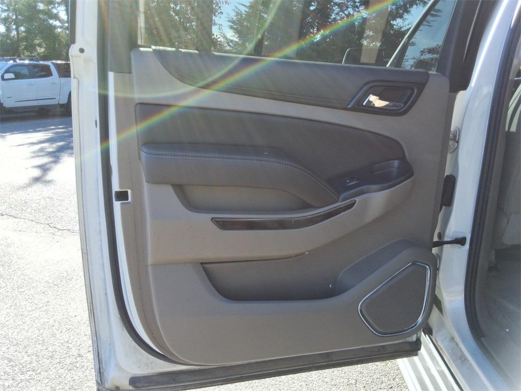 used 2017 Chevrolet Suburban car, priced at $16,895