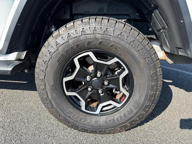 used 2020 Jeep Gladiator car, priced at $36,577