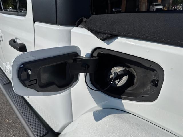 used 2020 Jeep Gladiator car, priced at $36,577