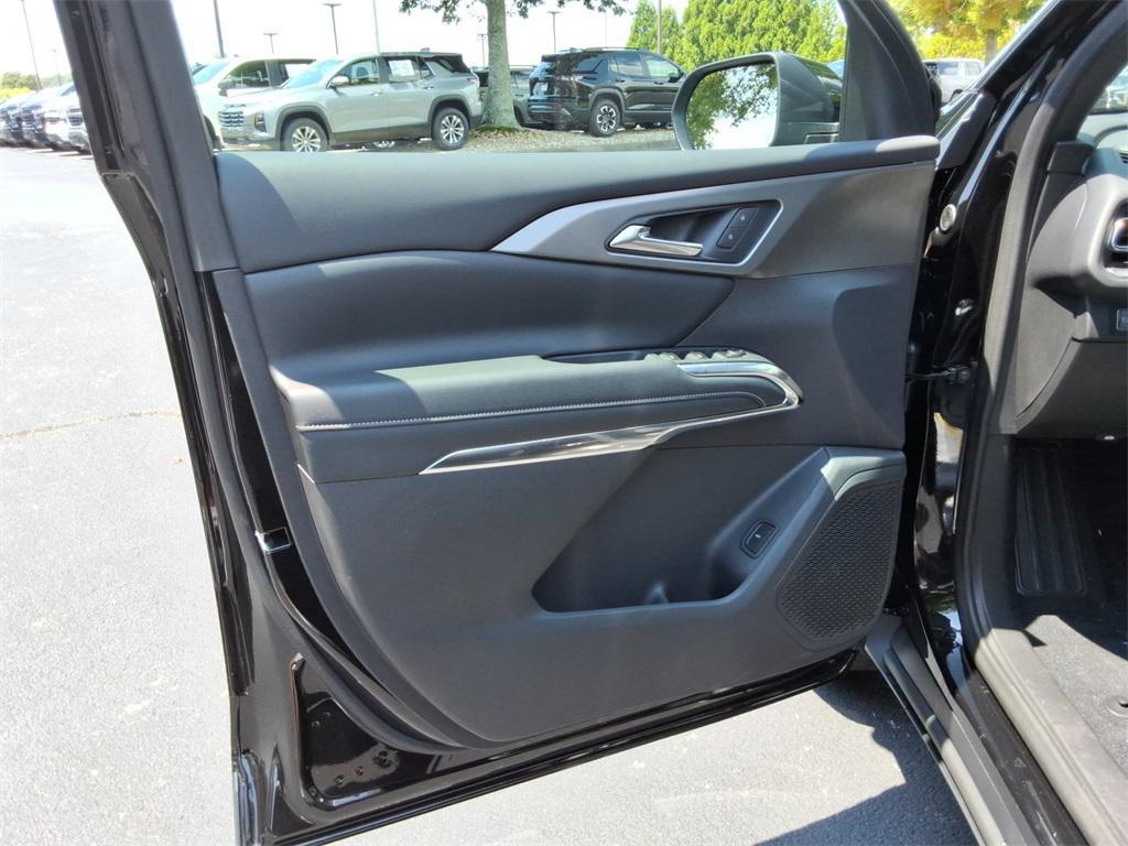 new 2026 Chevrolet Traverse car, priced at $42,563
