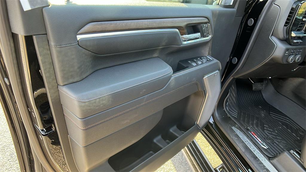 new 2025 Chevrolet Silverado 2500 car, priced at $80,556