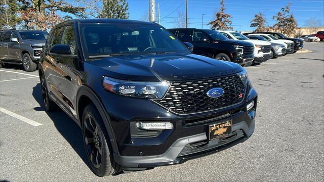 used 2022 Ford Explorer car, priced at $35,999