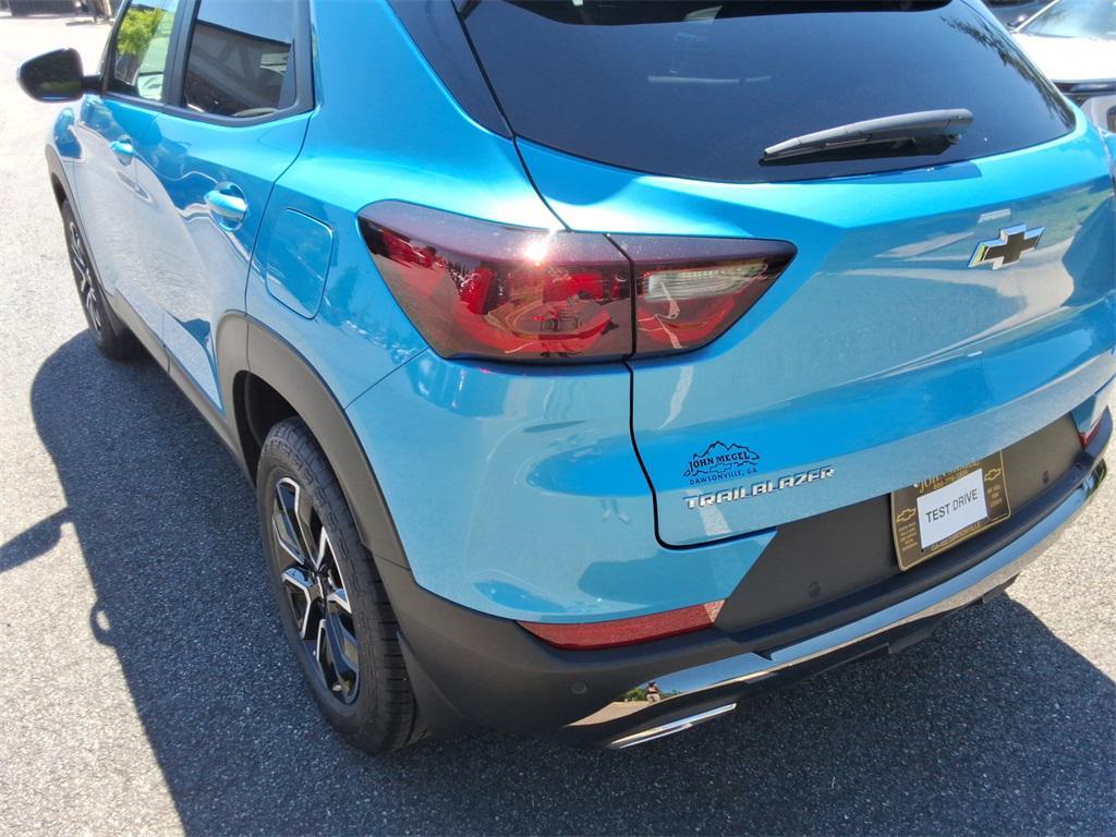 new 2025 Chevrolet TrailBlazer car, priced at $29,770