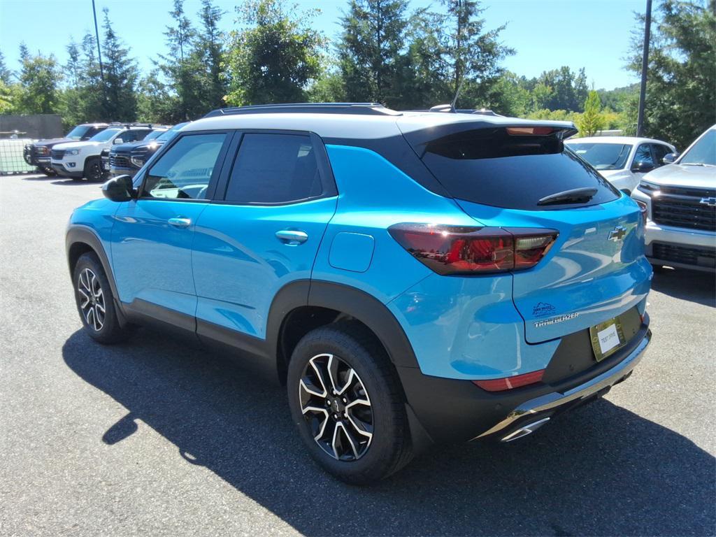 new 2025 Chevrolet TrailBlazer car, priced at $29,770