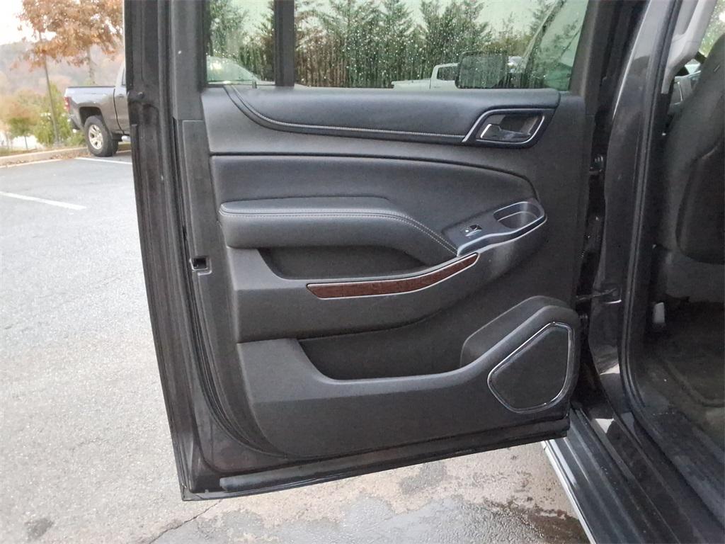 used 2015 GMC Yukon XL car, priced at $11,995