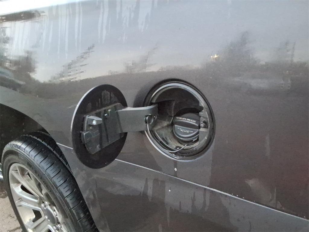 used 2015 GMC Yukon XL car, priced at $11,995