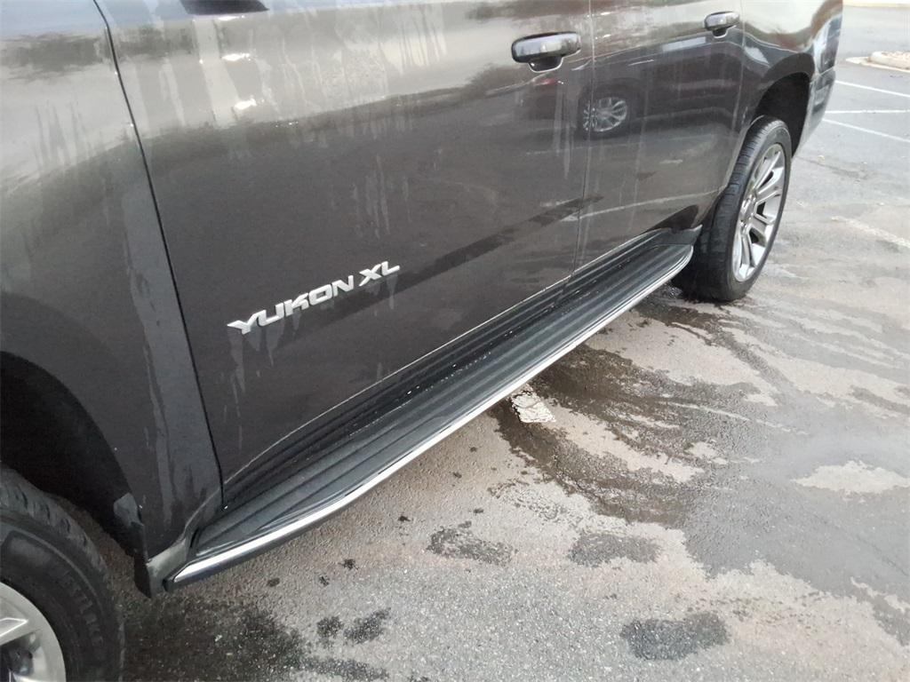 used 2015 GMC Yukon XL car, priced at $11,995