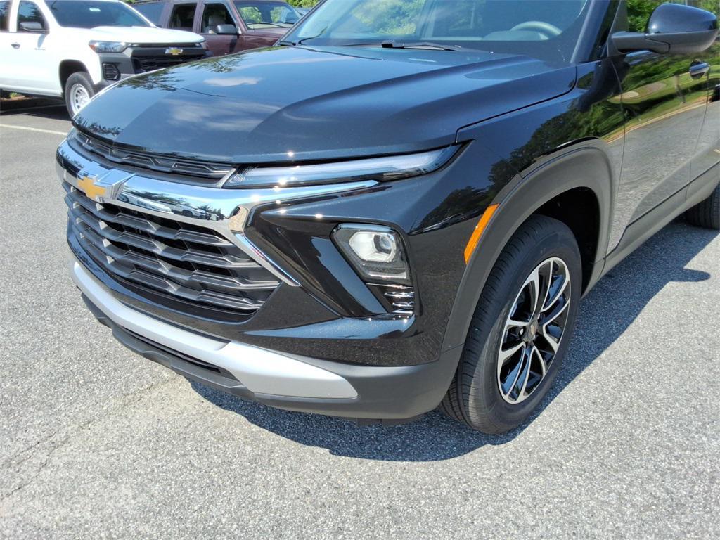 new 2026 Chevrolet TrailBlazer car, priced at $27,226