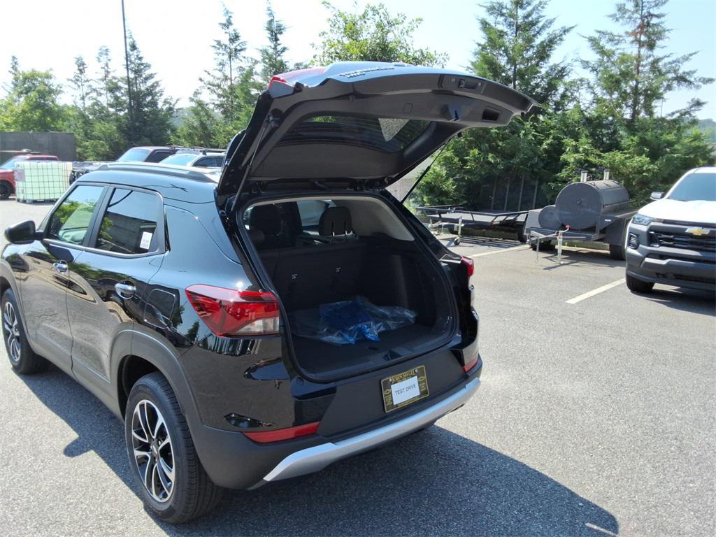 new 2026 Chevrolet TrailBlazer car, priced at $27,226