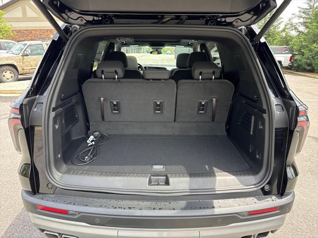 new 2025 Chevrolet Traverse car, priced at $47,441