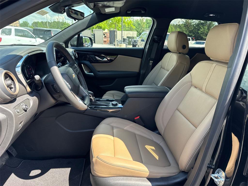 new 2025 Chevrolet Blazer car, priced at $41,670
