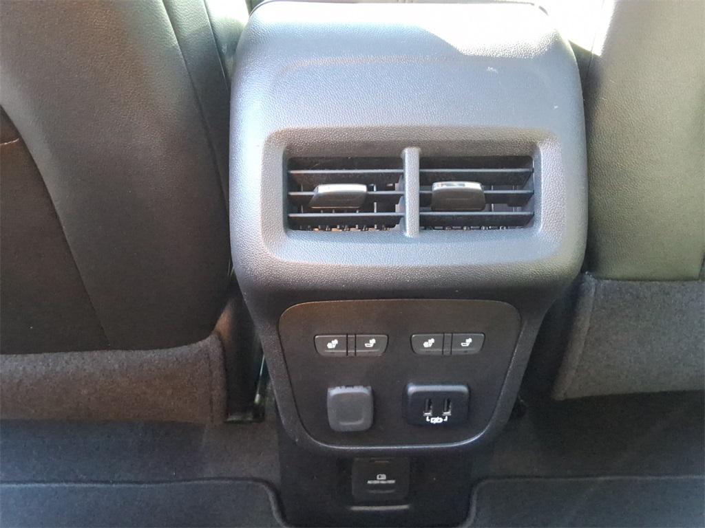 used 2018 Chevrolet Equinox car, priced at $18,752