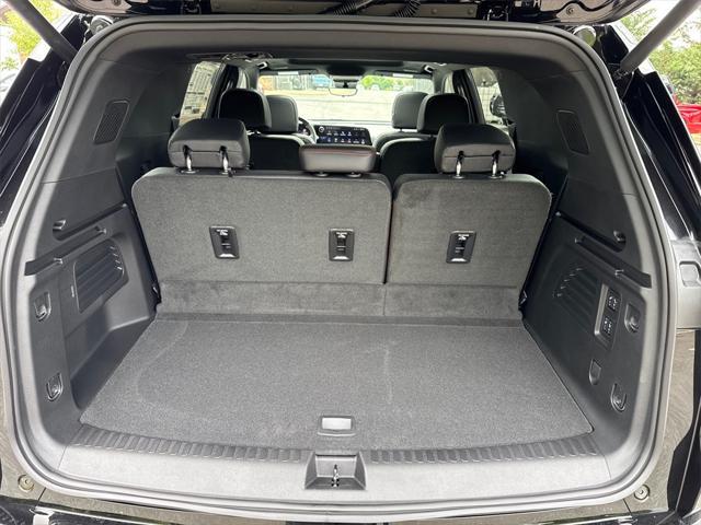 new 2025 Chevrolet Traverse car, priced at $56,800
