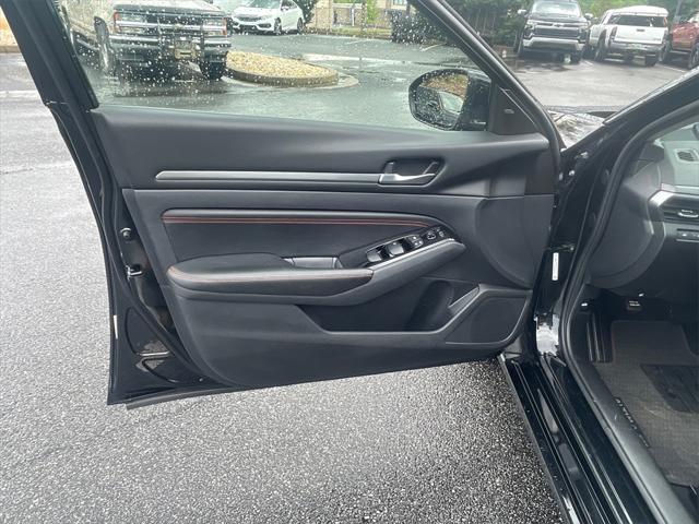 used 2023 Nissan Altima car, priced at $19,999
