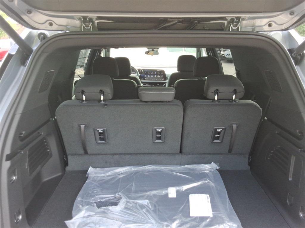 new 2026 Chevrolet Traverse car, priced at $43,743