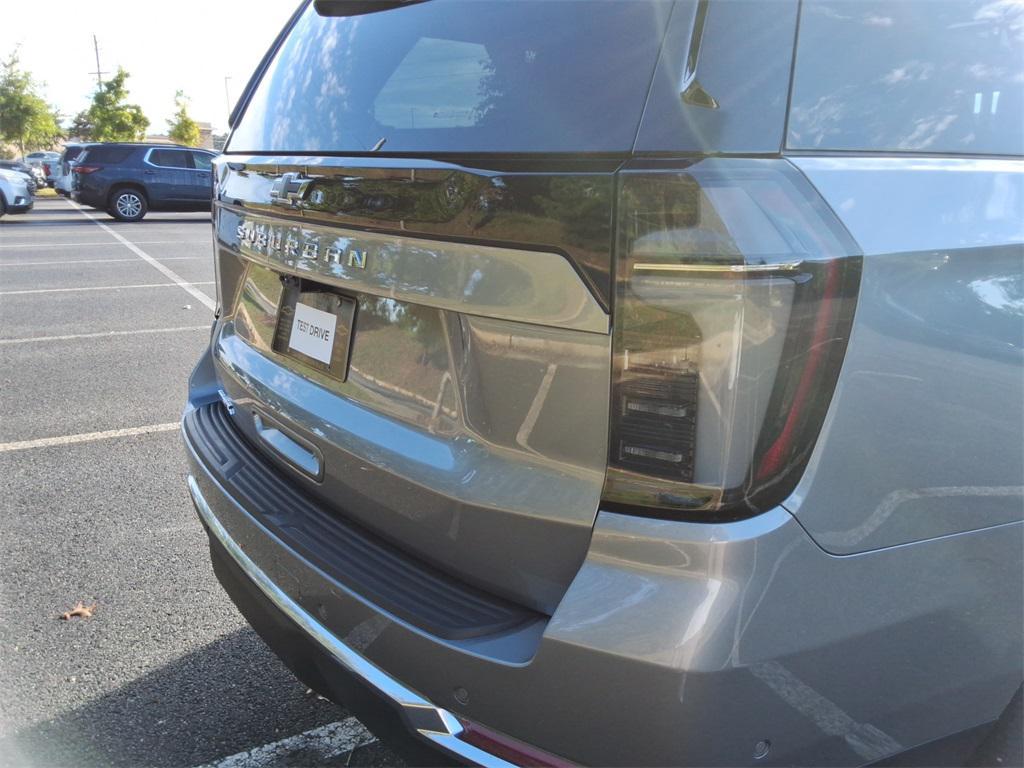 new 2025 Chevrolet Suburban car, priced at $87,704