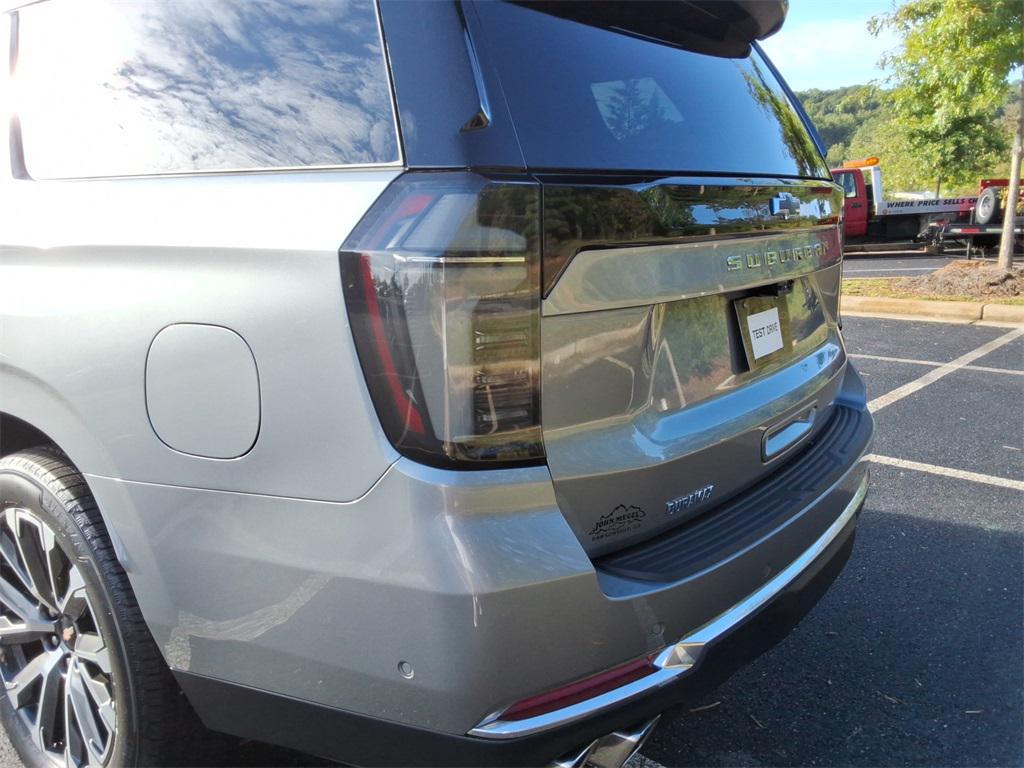 new 2025 Chevrolet Suburban car, priced at $87,704