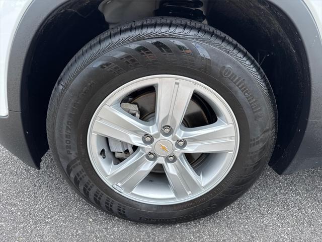 used 2022 Chevrolet Trax car, priced at $19,324
