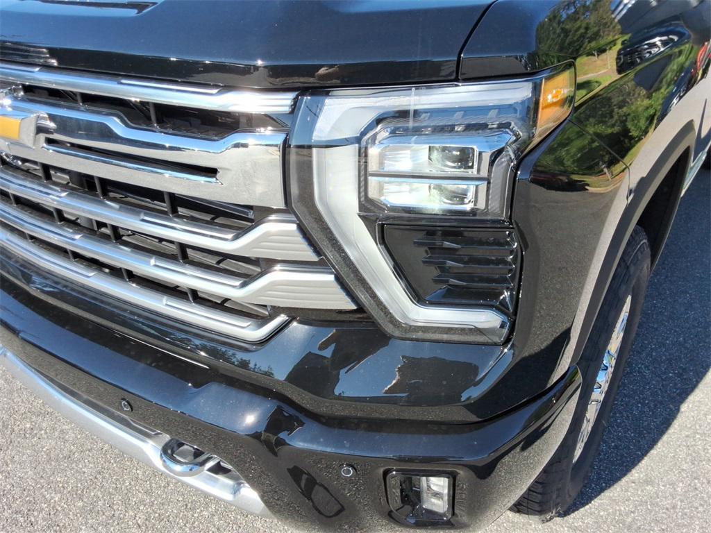 new 2025 Chevrolet Silverado 3500 car, priced at $84,056