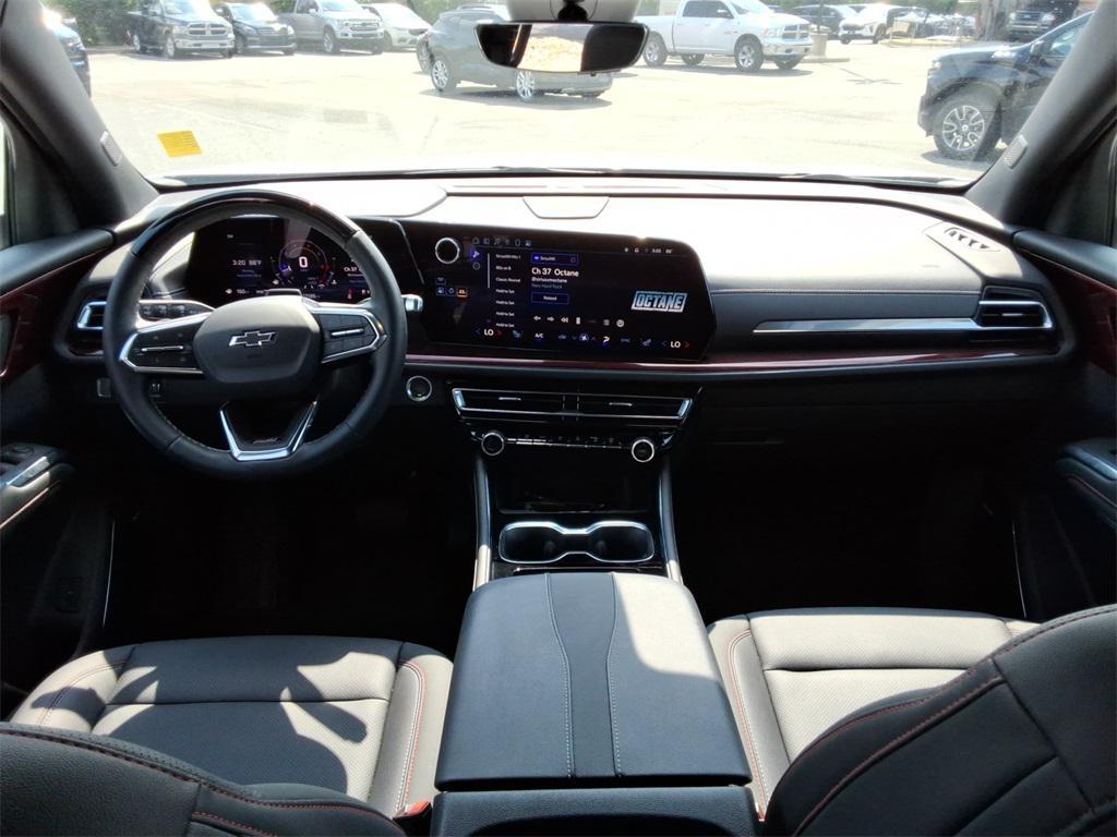 used 2024 Chevrolet Traverse car, priced at $45,999