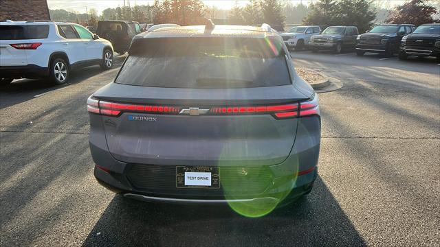 new 2025 Chevrolet Equinox car, priced at $40,238