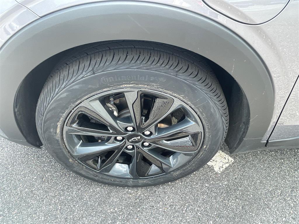 used 2022 Chevrolet Bolt EUV car, priced at $21,555