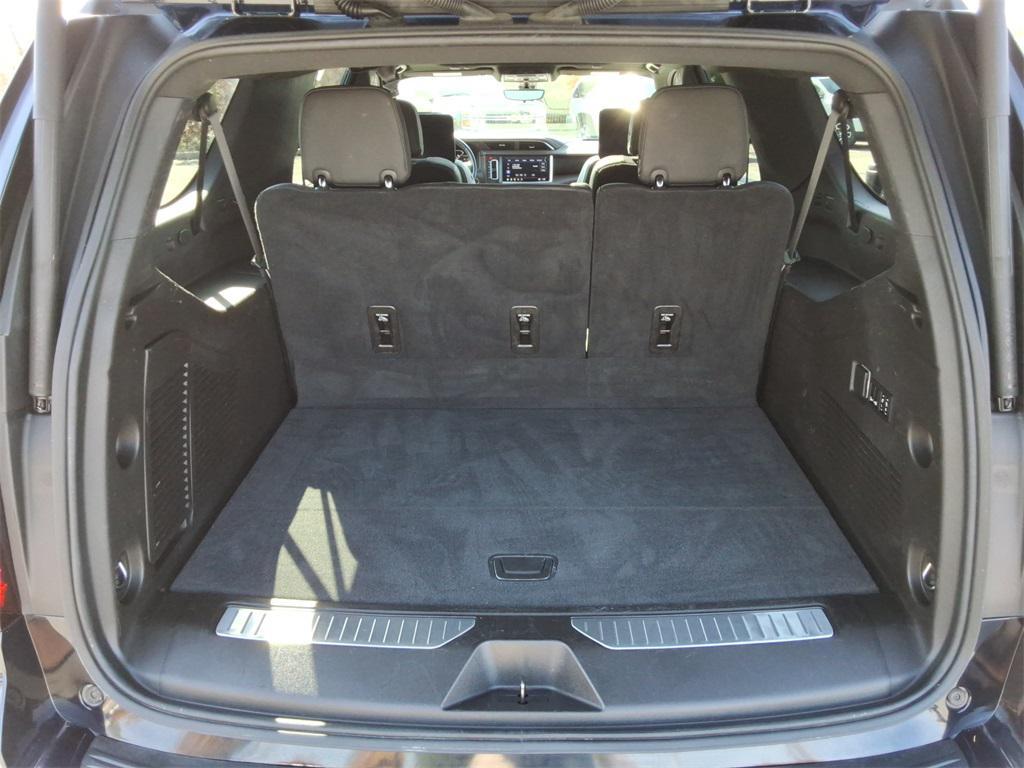 used 2021 GMC Yukon XL car, priced at $39,995