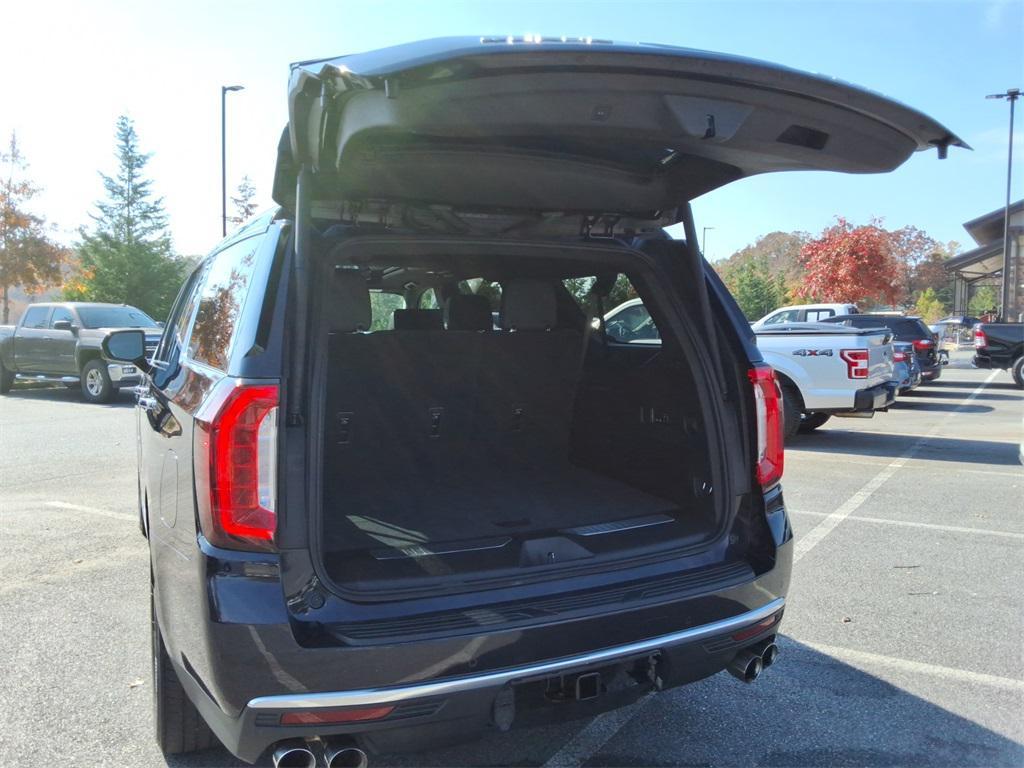 used 2021 GMC Yukon XL car, priced at $39,995