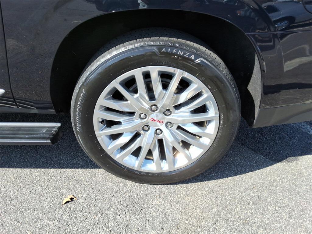 used 2021 GMC Yukon XL car, priced at $39,995