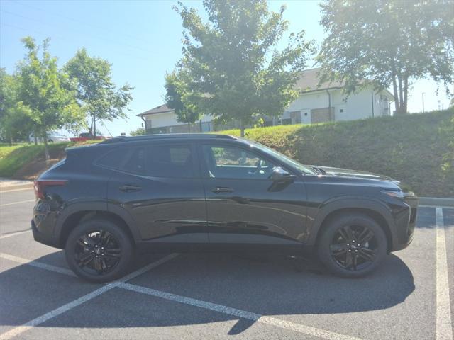 new 2025 Chevrolet Trax car, priced at $25,789