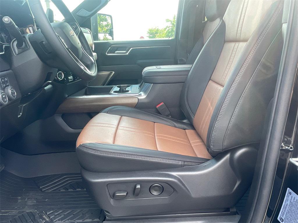 new 2025 Chevrolet Silverado 3500 car, priced at $83,731