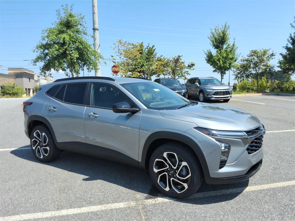 new 2025 Chevrolet Trax car, priced at $26,190