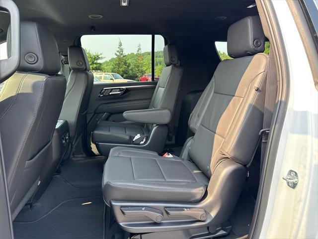 new 2025 Chevrolet Suburban car, priced at $70,380