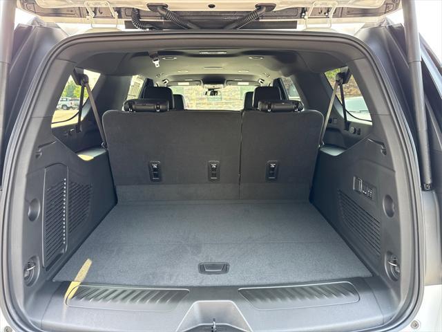 new 2025 Chevrolet Suburban car, priced at $70,380