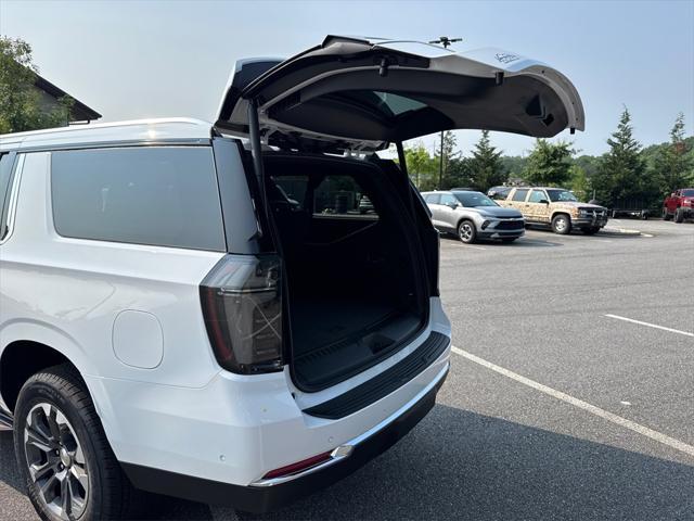new 2025 Chevrolet Suburban car, priced at $70,380