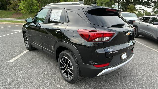 new 2025 Chevrolet TrailBlazer car, priced at $27,559