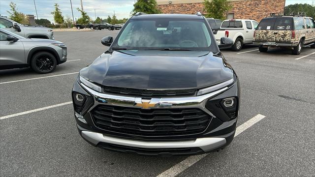 new 2025 Chevrolet TrailBlazer car, priced at $27,359