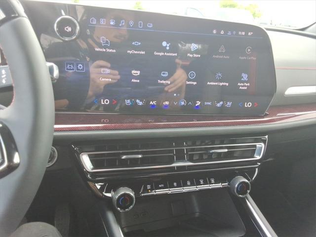 new 2025 Chevrolet Traverse car, priced at $55,300