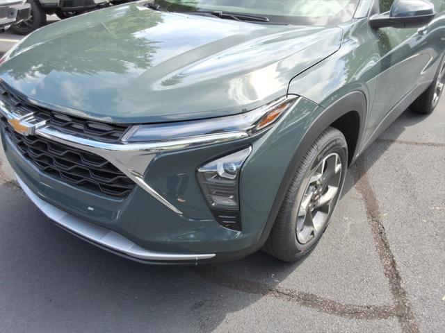 new 2025 Chevrolet Trax car, priced at $24,584