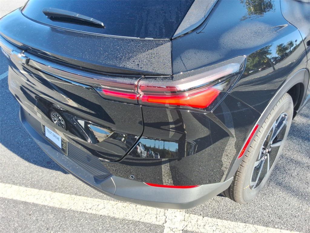 new 2026 Chevrolet Equinox EV car, priced at $36,200