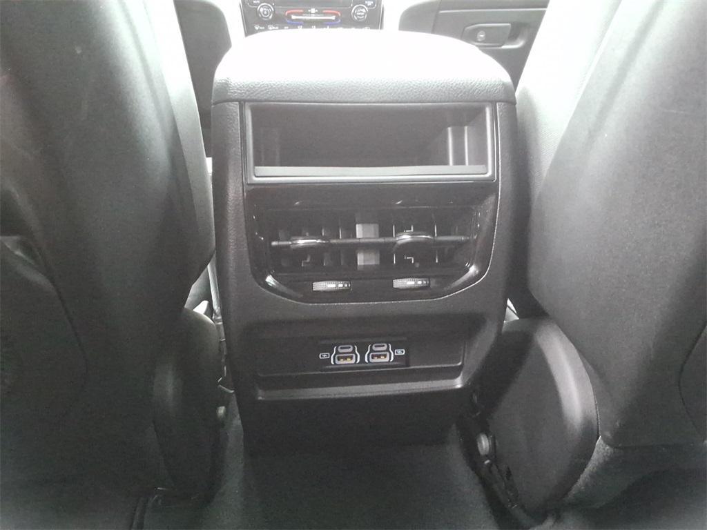 used 2024 Jeep Grand Cherokee car, priced at $31,375
