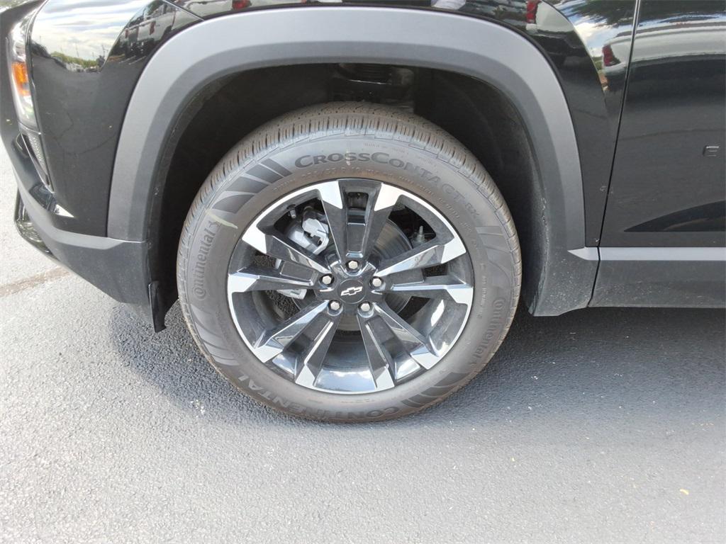 new 2026 Chevrolet Equinox car, priced at $32,879
