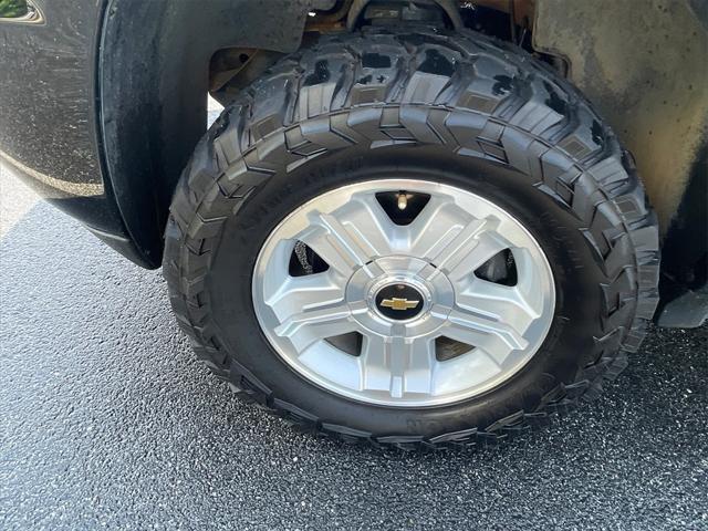 used 2011 Chevrolet Tahoe car, priced at $12,995