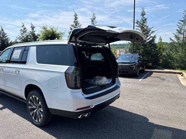 new 2025 Chevrolet Suburban car, priced at $90,599