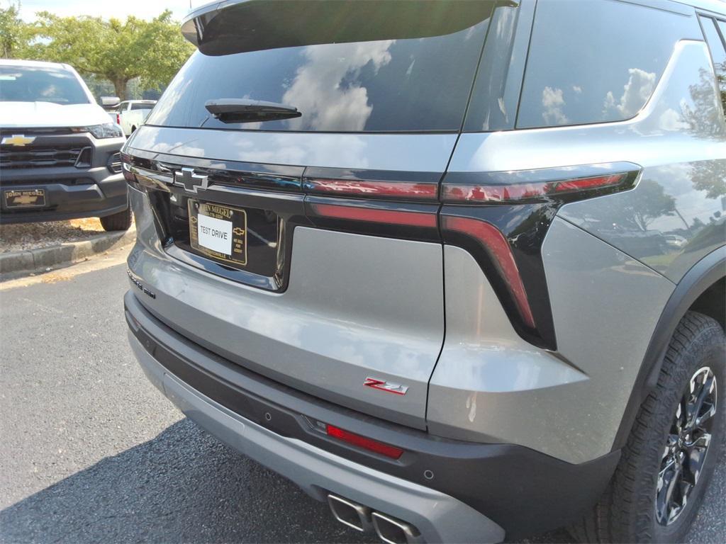new 2026 Chevrolet Traverse car, priced at $53,515