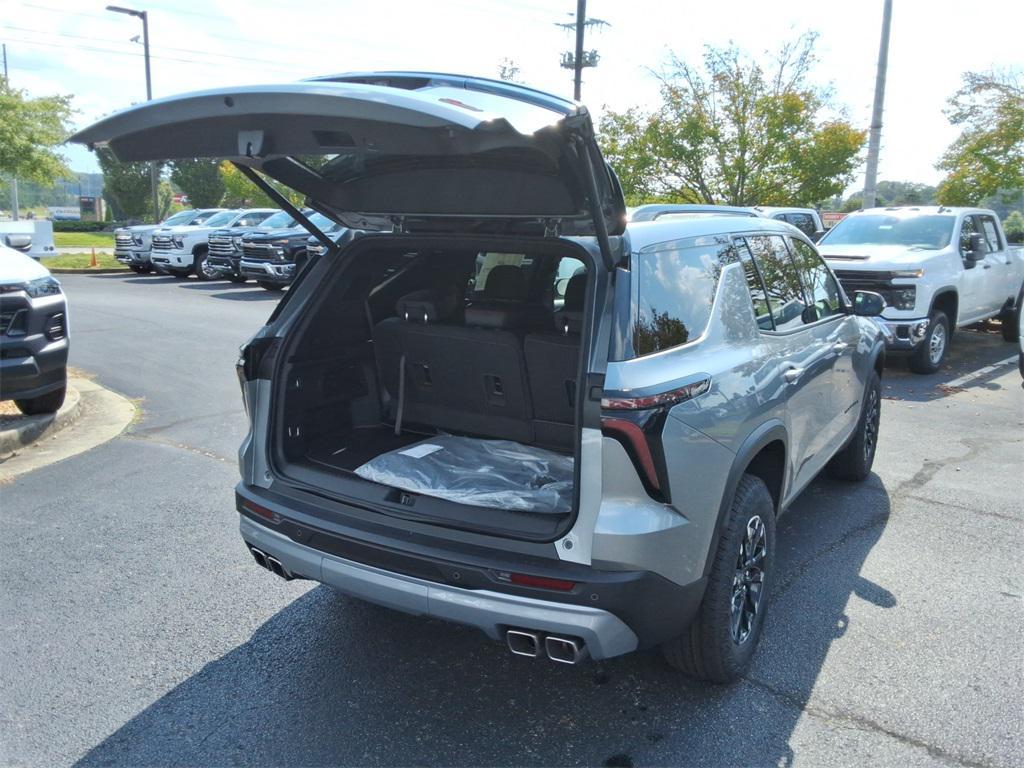 new 2026 Chevrolet Traverse car, priced at $53,515